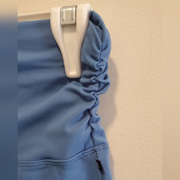 ☆3/35$ | MARIKA | Blue Cropped Active Leggings in Size Medium - Picture 5 of 6